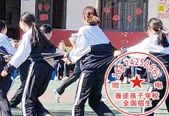 问题少年学校：发现小孩偷拿家里的钱应该怎么教育纠正？
